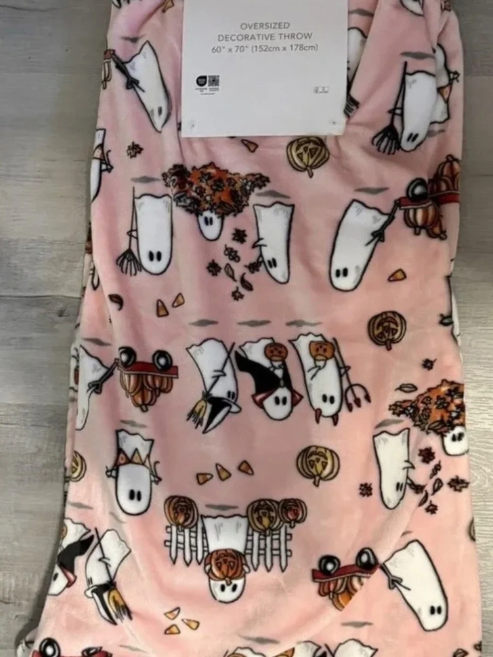 RARE Isaac Mizrahi Pink Halloween Fall Ghosts & Pumpkin Oversized Throw NWT